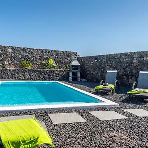 Villa Alejandra, Lajares